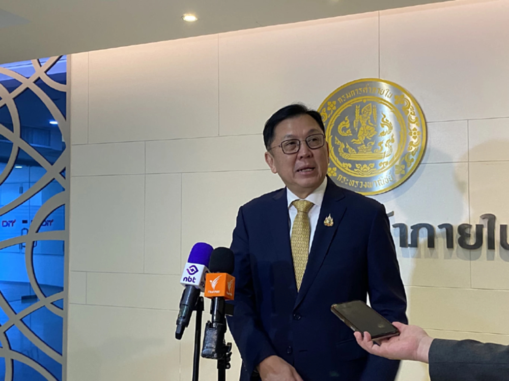 พาณิชย์ ดัดหลังโรงงาน ออกประกาศบังคับรับซื้อข้าวโพดเลี้ยงสัตว์ราคา 9.80 บาทต่อกก.