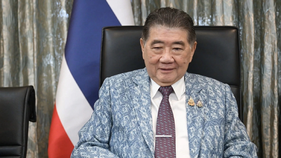 ‘พท.’ ซื้อใจ ปชน. ยุบสภาฯ ก่อน4เดือน ใช้รธน.40 ไปพลาง ประชามติเลิกMOU43-44