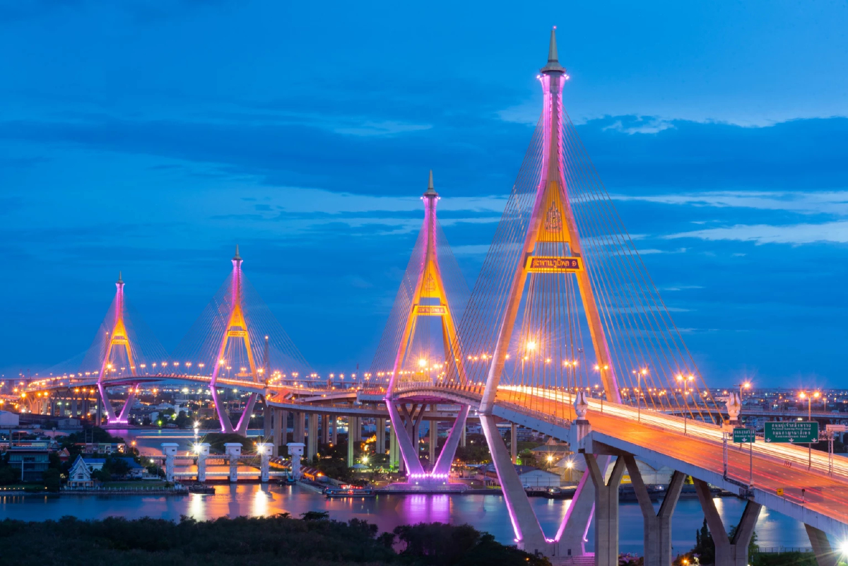 12 ส.ค.นี้ 'กรมทางหลวงชนบท' ชวนเก็บภาพไฟประดับ 12 สะพาน