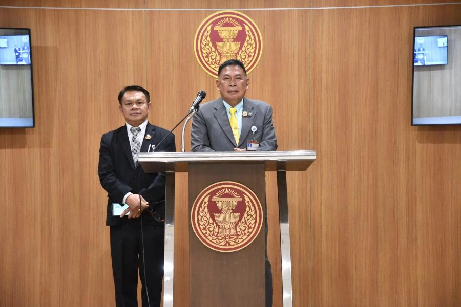 'สุรทิน' ประกาศนำ '4สส.พรรคเล็ก' หนุน 'อนุทิน' เป็นนายกฯ