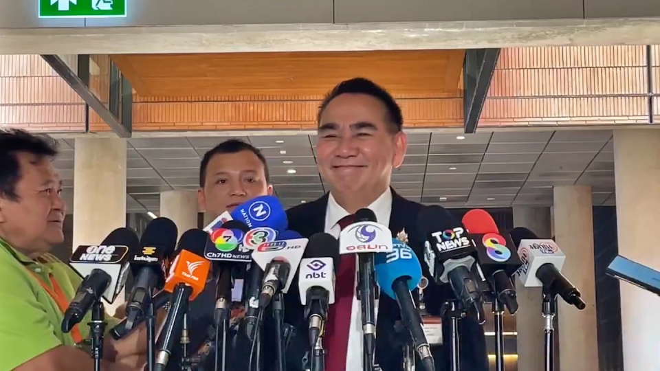 'เดชอิศม์' มั่นใจ21สส.ปชป.อยู่ครบ 'ชัยชนะ' ยัน'ล้านเปอร์เซ็น' ร่วมหัวจมท้าย