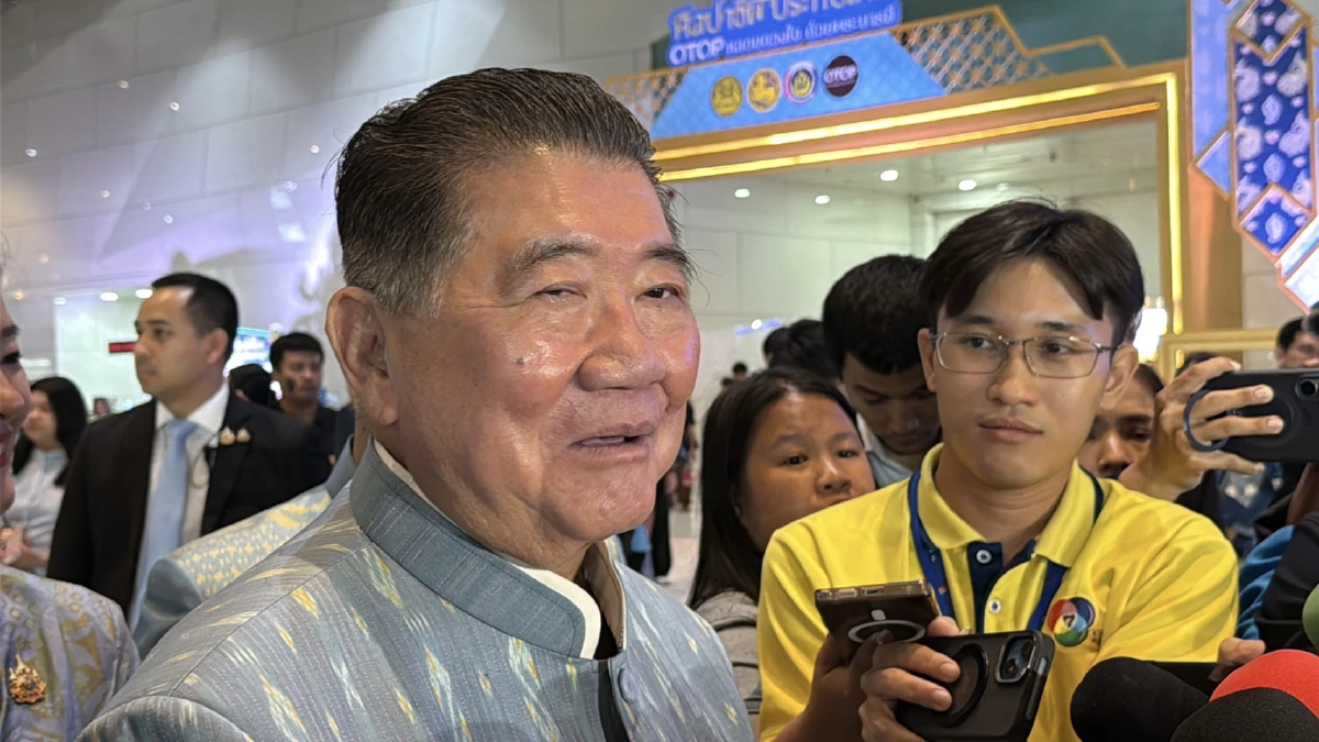 'ภูมิธรรม' ยัน 'นายกฯแพทองธาร“ไม่เคยพูดลาออก ขอพิสูจน์ตัวเอง