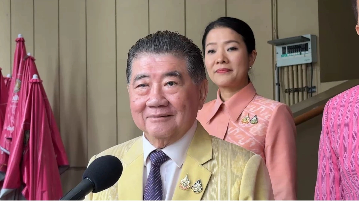 ’ภูมิธรรม‘ ชี้พรรคร่วมยังปึ๊ก เมิน ‘บิ๊กป้อม-อนุทิน’ โชว์ภาพกินข้าว