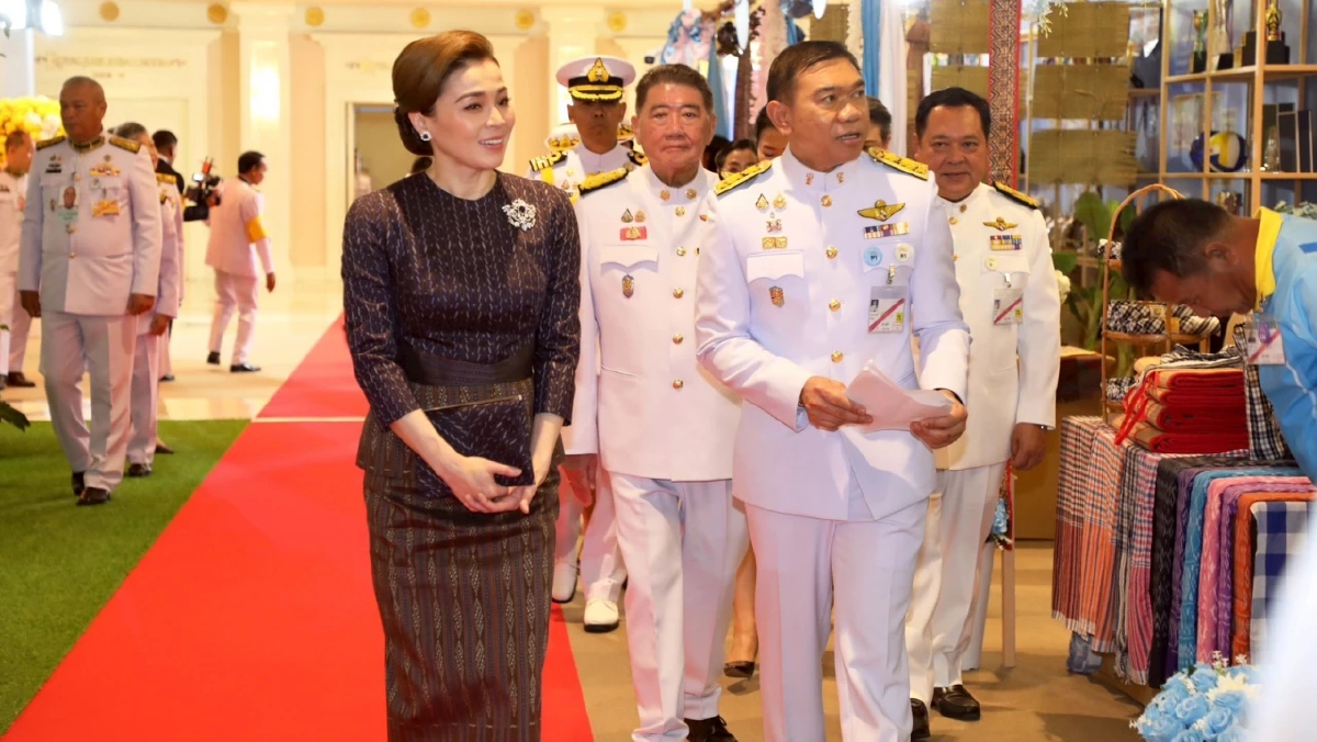'ก้าวสู่ทศวรรษที่ 3 อ้อมกอดของแม่'สานต่อพระราชปณิธาน กำแพงต้านยาเสพติด