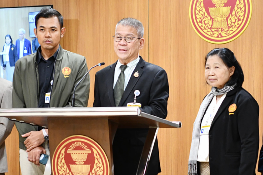 'กมธ.การเมือง สว.' จี้ กก.สอบวินัยให้ความเป็นธรรม  'หมอสุภัทร'