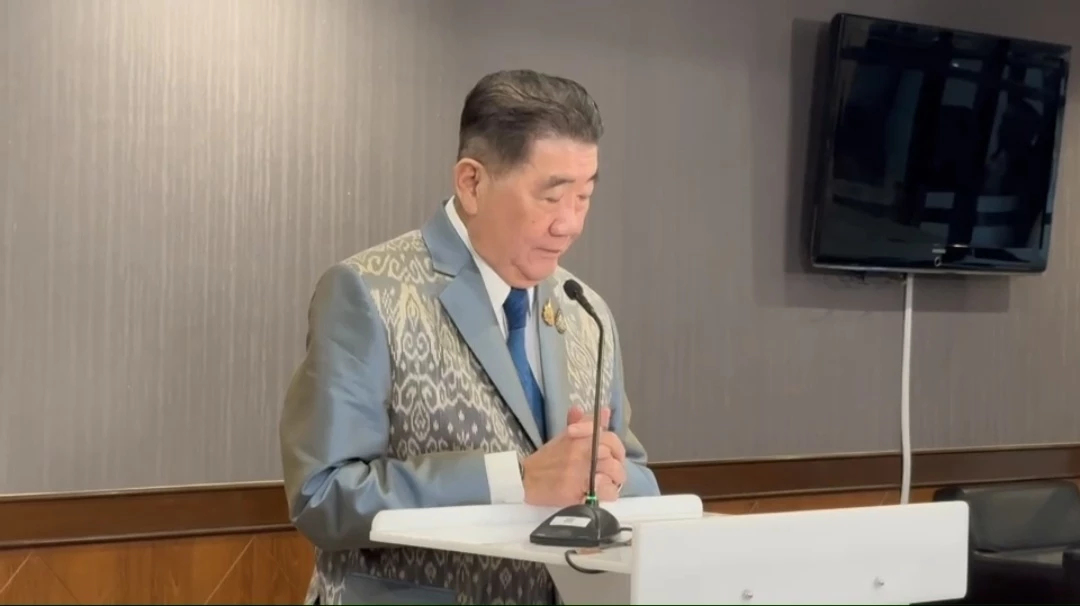 'ภูมิธรรม' แถลงการณ์ ก้าวผ่านสองวิกฤต ไทย-กัมพูชา และภาษีทรัมป์