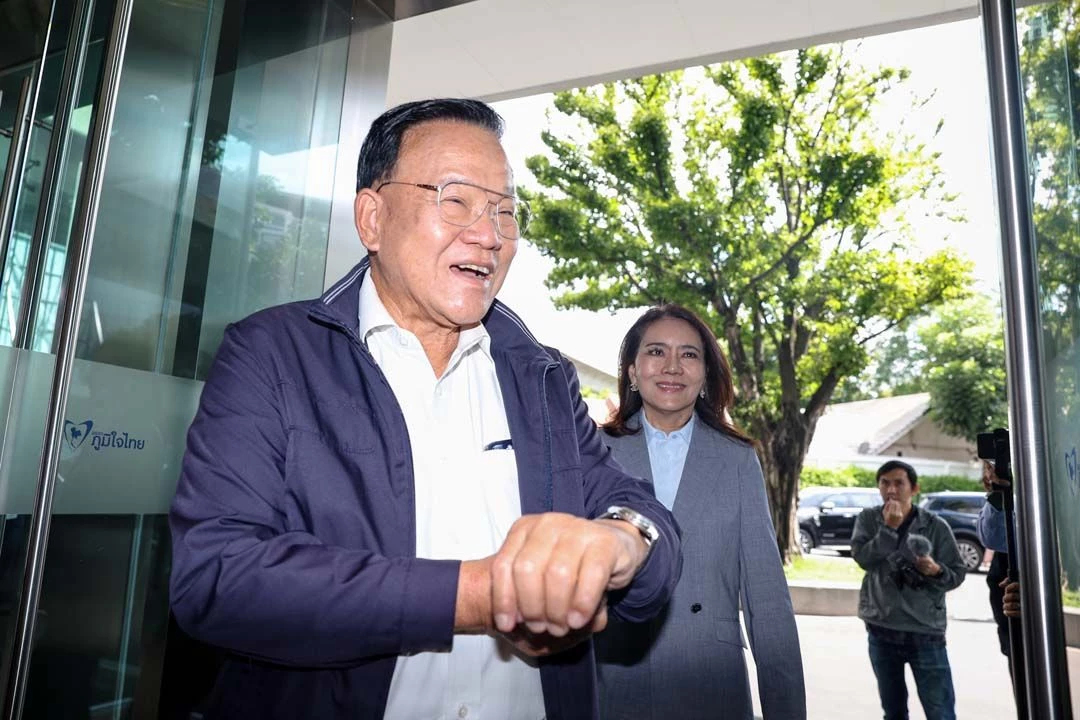 'เนวิน-อนุทิน' เข้าวอร์รูมภท.'ซุ้มมะขามหวาน' ร่วมวงถก