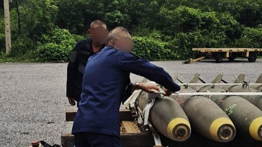 'ไข่ยักษ์' บอมบ์เขมร ชายแดนไทย-กัมพูชา ทอ.ชื่นชมผู้เชี่ยวชาญ