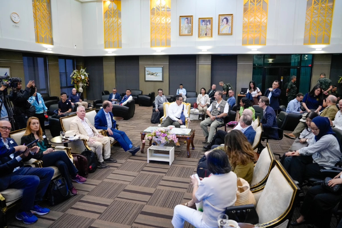 กต. โชว์หลักฐาน 33 คณะทูต จี้ประชาคมโลก กดดันกัมพูชา เก็บกู้ทุ่นระเบิด