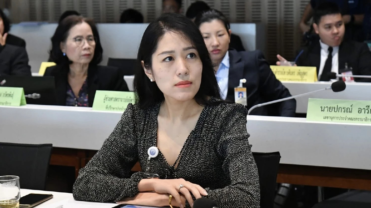 ‘ช่อ’ งง ข้อเสนอ พท. เตือน ‘ปชน.’ หนุนใครให้ระวัง 2พรรคสงสัยจะเบี้ยว