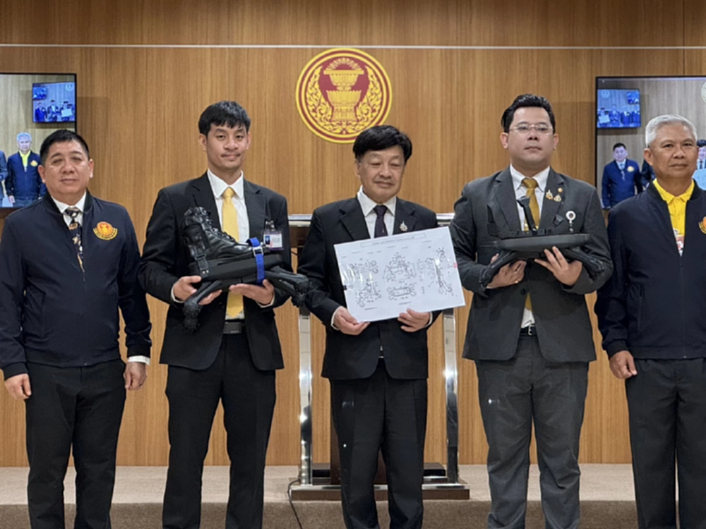 'อนุไซเบอร์' สว. ถอดโมเดล รองเท้าลดแรงละเบิด จ่อส่งทัพภาค2ใช้