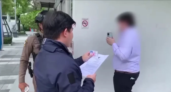 จับทหารยศ ร.ท. แพทย์โรงพยาบาลสนาม หลอกฉีดวัคซีนปลอม 200 นาย