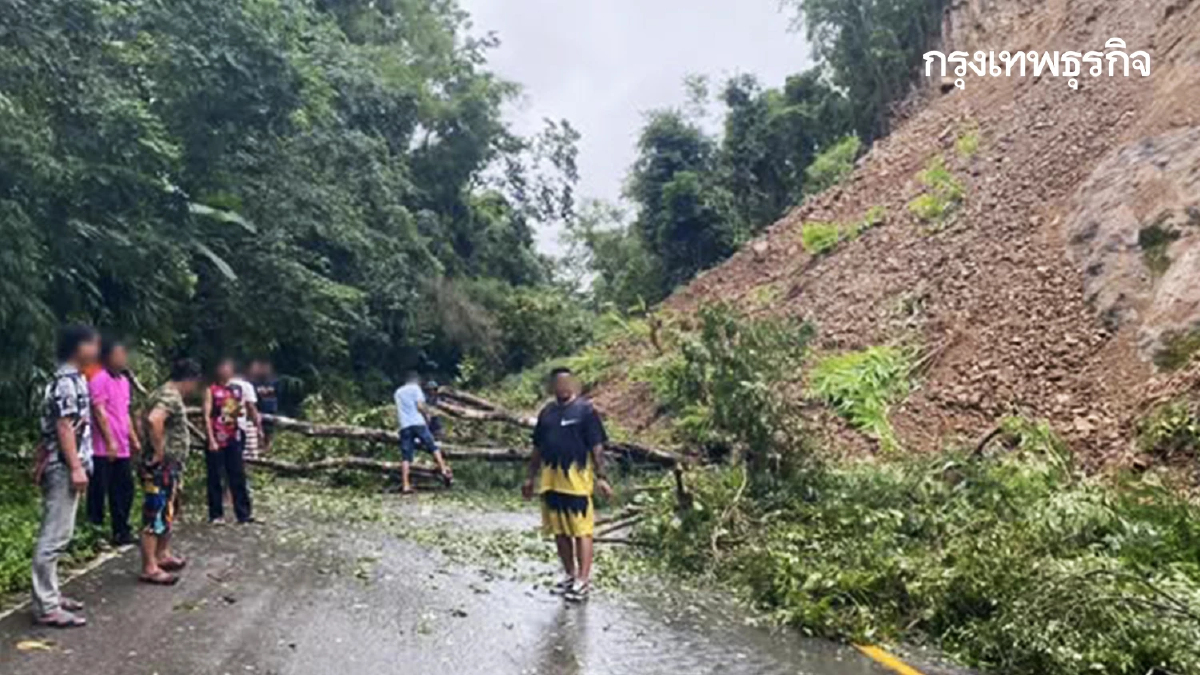 ด่วน รถติดมาก เพชรบูรณ์ ดินสไลด์ หินถล่มทับถนน ปิดตายทุกเส้นทาง