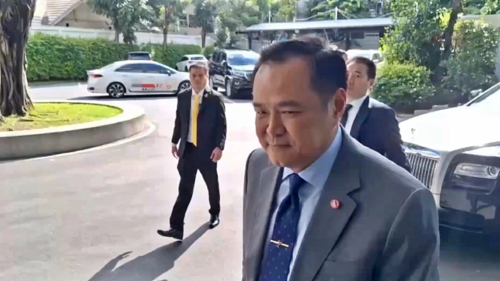 'อนุทิน' ยันพบ'อภิสิทธิ์' ขอคำแนะนำ ไร้นัยการเมือง-นัดกันปกติอยู่แล้ว