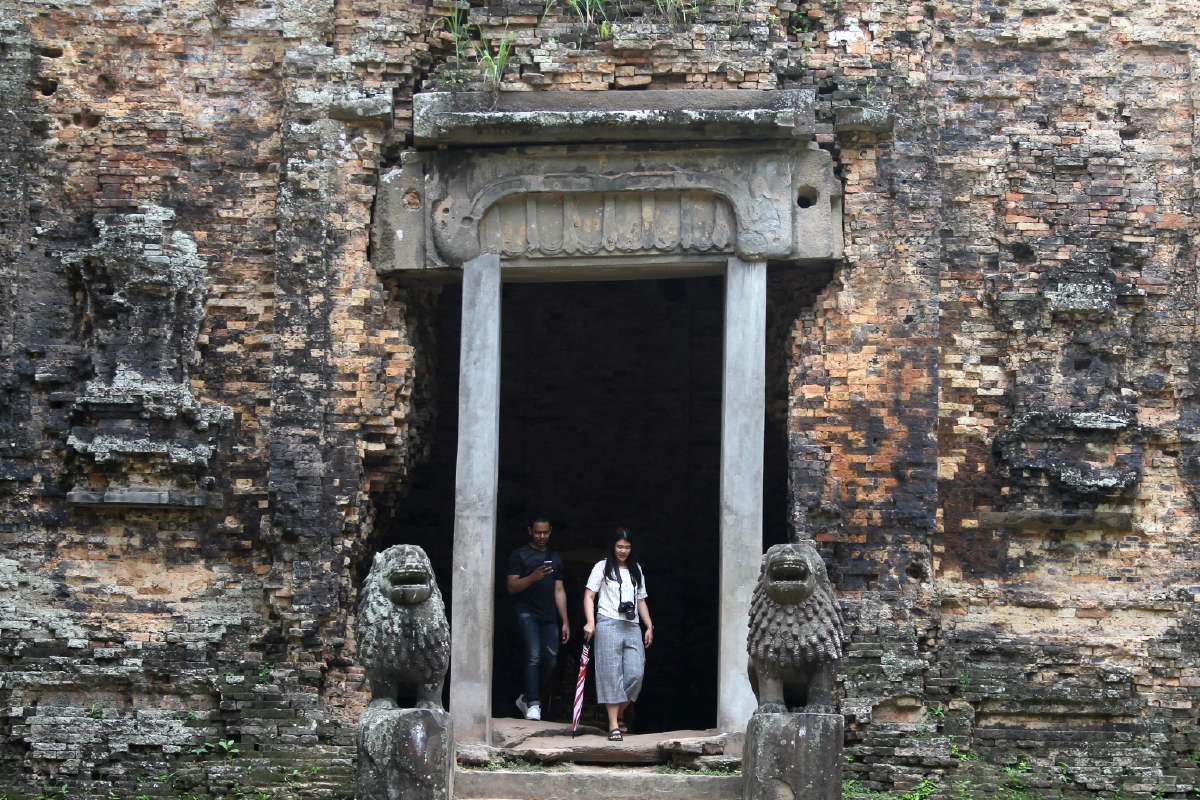 'กัมพูชา' สั่งห้ามรถยนต์วิ่งผ่าน 'นครวัด' เริ่ม 25 ก.ย.