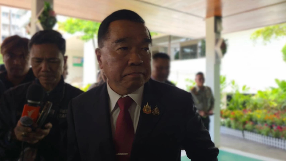 'พล.อ.ณัฐพล' ซัด กัมพูชา ปากว่า ตาขยิบ งง 'ฮุน มาเนต' ประท้วงปมรั้วลวดหนาม