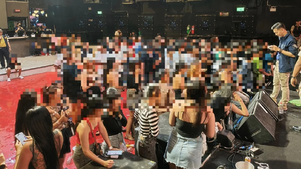 สุพรรณบุรีโดนแล้ว บุกบาร์ดังนักเที่ยวฉี่ม่วง 500 จับตาจังหวัดคิวต่อไป