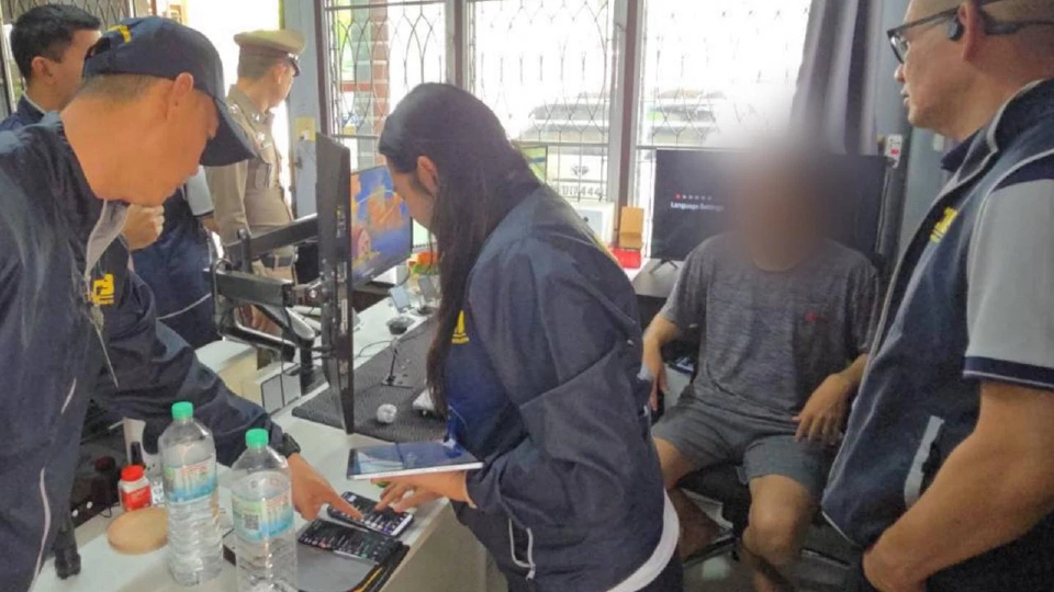 บุกจับ Android Box ละเมิดลิขสิทธิ์ ดูหนัง-บอลสด ยึดของกลางเพียบ