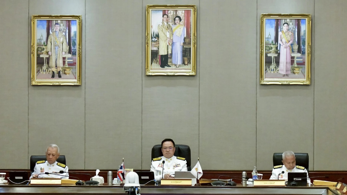 ‘ครม.นัดพิเศษ’ แบ่งงาน 6 รองนายกฯ ‘อนุทิน’ คุม ‘ความมั่นคง’