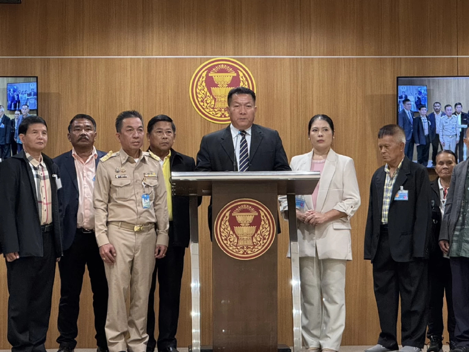 'กลุ่มต้านโกง' ยื่นสอบจริยธรรม 'อนุทิน' ปมเขากระโดง-ฮั้วสว.