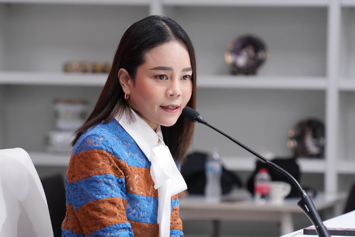 'พท.' จองกฐินซักฟอก 'อนุทิน' แขวะ 'ปชน.' ฝ่ายค้านครึ่งบกครึ่งน้ำ