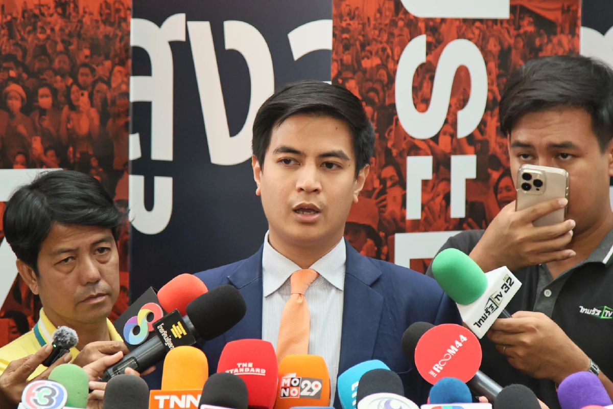 ปชน.ถกต่อเคาะโหวตนายกฯ โยน พท.แจงใคร ‘อัศวินม้าขาว’ ท้ารีบยุบสภา