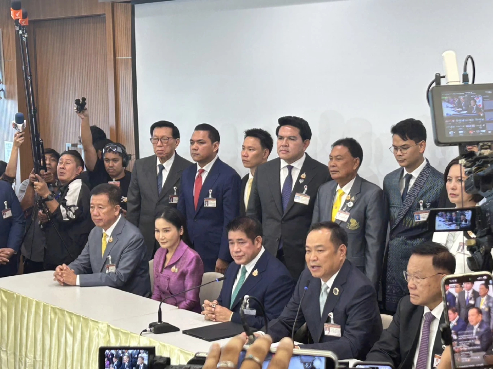 'อนุทิน' แถลงตั้งรัฐบาล ย้ำสมการ 146 เสียง ไม่รวม 'เสียงข้างมาก'