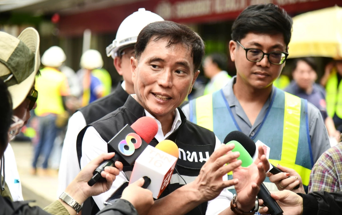 ไม่เกี่ยวหลุมยุบ! รองผู้ว่าฯ กทม. ชี้แจงเหตุน้ำรั่วซึมถนนสามเสน