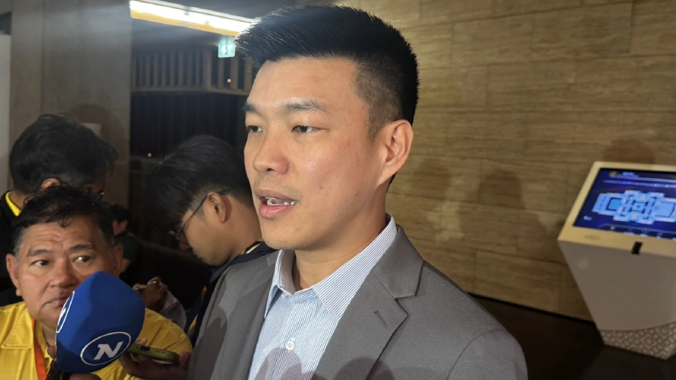 'เท้ง' พร้อมจับมือ 'พท.'ตรวจสอบ รัฐบาล แต่อย่าจ้องล้างแค้น