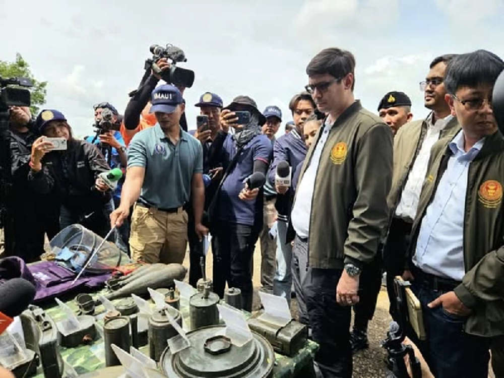 'โรม' ฝากถึง 'อนุทิน' สางปมแก๊งคอลฯ - ลากผู้นำเขมรขึ้นศาลโลก