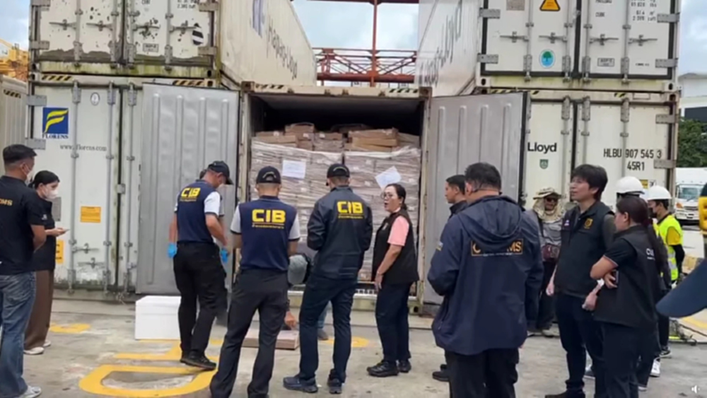 ยึดขาไก่แช่แข็งลักลอบนำเข้า 230 ตัน กรมปศุสัตว์-ศุลกากรลุยท่าเรือกรุงเทพ