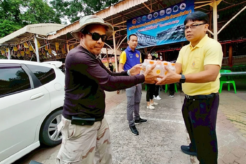 ซีพีเอฟ อยู่เคียงข้างทุกวิกฤติ เร่งช่วยชาวท่าเรือ อยุธยา สู้ภัยน้ำท่วม