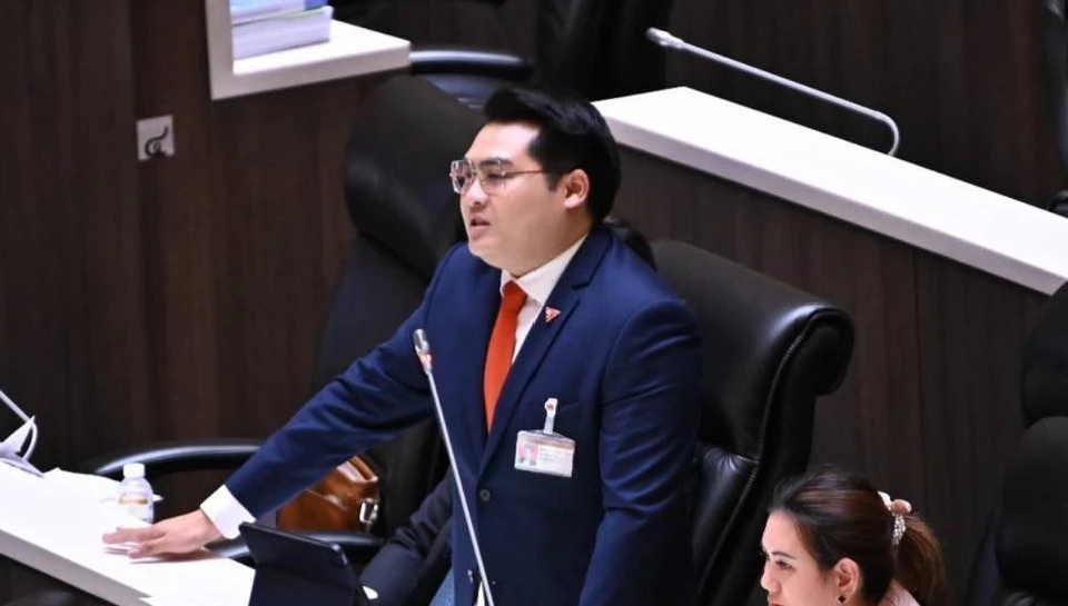 สส.ปชน.บี้ กห.สอบปมกองทัพระดมทุน 9 แสนล.ซื้อ 'โดรนเกษตร'