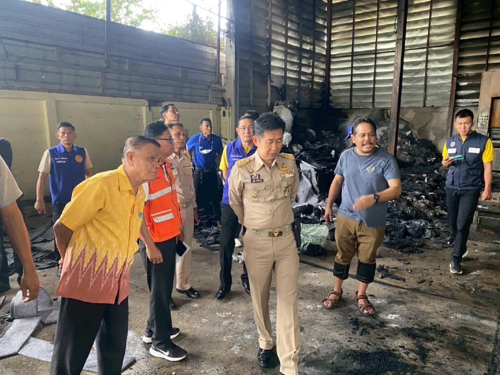 วอด 20 ล้าน ไฟไหม้โรงงานใยเทียมที่เพชรบุรี ยังไม่ทราบสาเหตุ