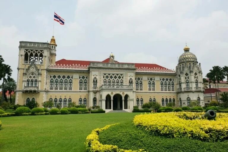 ด่วน ! จับตาประชุม ครม. หารืออำนาจรักษาการนายกฯ ปม 'ยุบสภา'