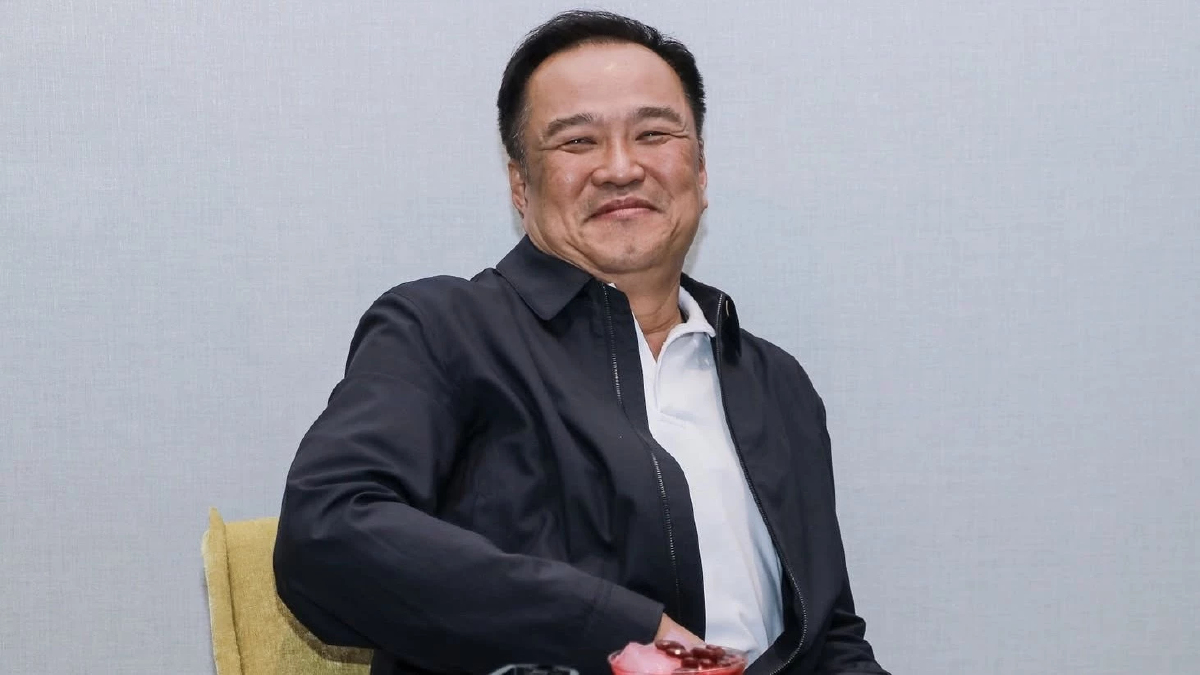 'อนุทิน' ย้ำยึดเงื่อนไขปชน. เปิดเพลง'เชื่อฉัน' หลังเจอถามพรรคส้มลังเล