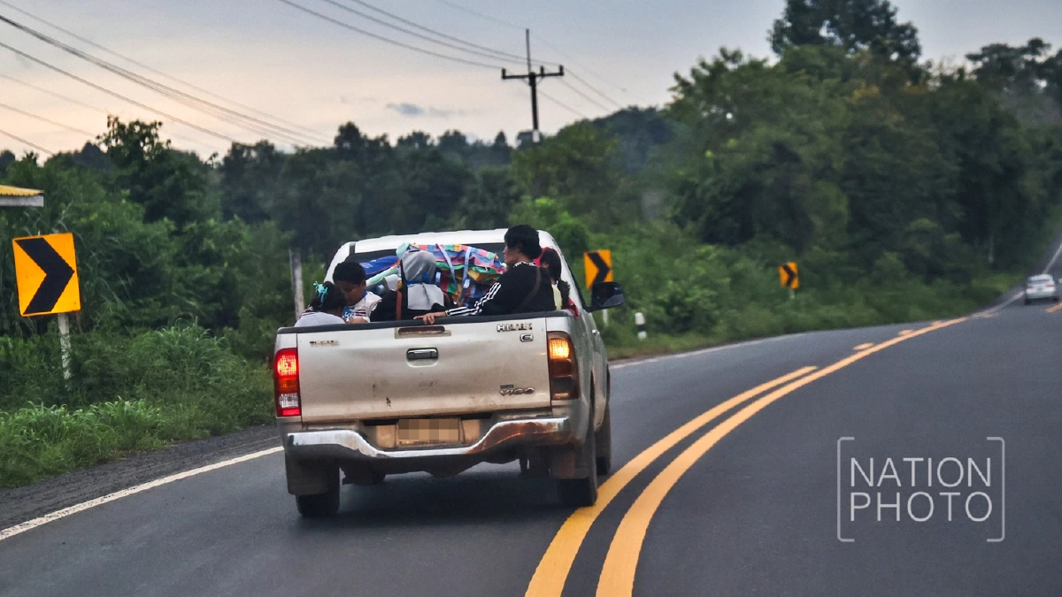 ชาวบ้านน้ำยืน ผวา กัมพูชายิงยั่วยุ ช่องอานม้า เร่งอพยพออกจากพื้นที่