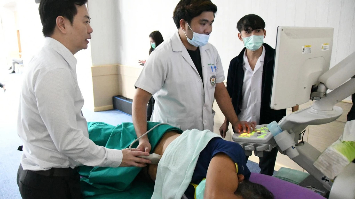 ราชวิทยาลัยจุฬาภรณ์เจ๋ง! รับ รางวัลเลิศรัฐ ด้านรักษามะเร็งท่อน้ำดี