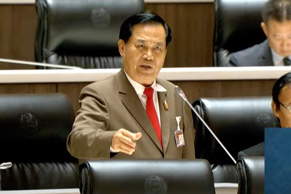 'อดิศร' ปูดข่าวพบการลงทุน เป็นนายกฯ พุ่ง 2,000 ล้าน ขอ 'ป.ป.ช.'สอบ