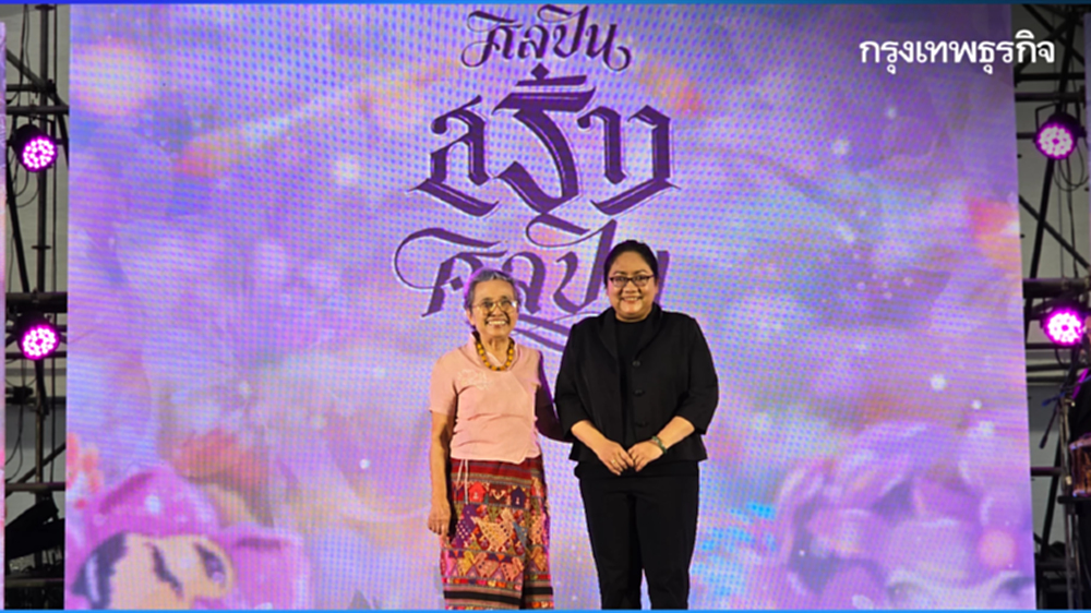 กว่าจะมาเป็น ‘นักเขียน’ ชมัยภร-รอมแพง ทำยังไงให้ ‘เขียนดี-ขายได้’