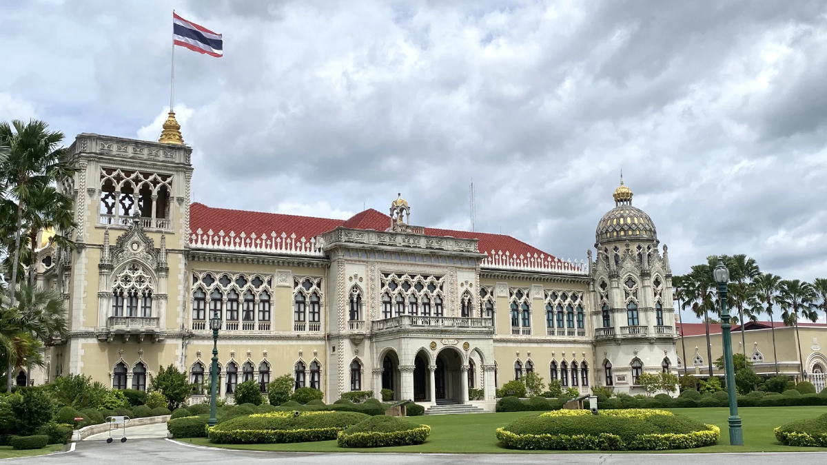 ‘ทำเนียบฯ’ คึกคัก ‘ครม.ใหม่’ ถวายสัตย์ปฏิญาณก่อน ‘อนุทิน’ นำถกนัดพิเศษ