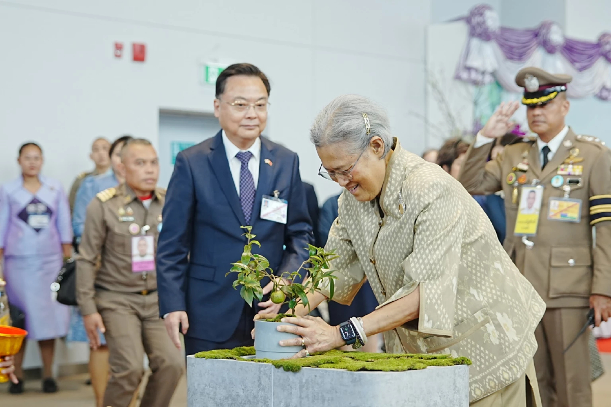 กรมสมเด็จพระเทพฯ ทรงเปิดงานเทศกาลน้ำมันเมล็ดคามีเลีย ภัทรพัฒน์ฯ ณ เอ็มสเฟียร์