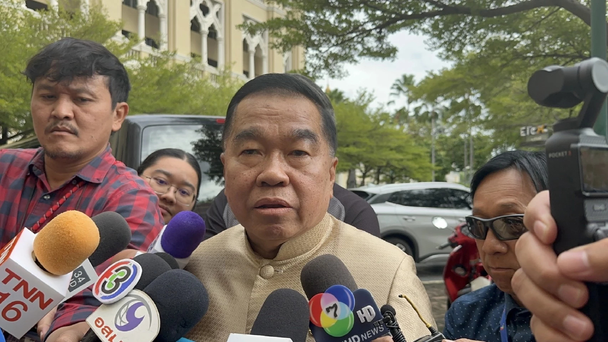 'พล.อ.ณัฐพล' รับ 'อนุทิน' ทาบทาม นั่ง รมว.กลาโหม คุยทิศทางนโยบายบ่ายนี้