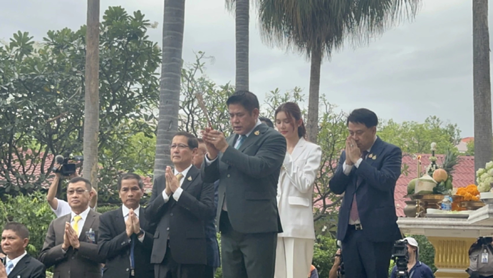 'ธรรมนัส' รอหารือ นายกฯ  ปม เดชอิศม์ ซบ กล้าธรรม ชี้เคยขัดแย้งเขากระโดง