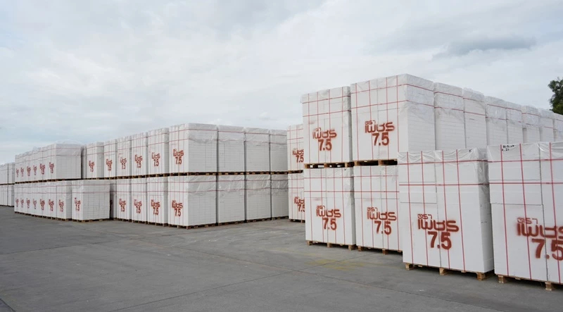 ตราเพชร ผุดโรงงานอิฐมวลเบาเมืองรอง ชู AI เทคโนโลยีสีเขียวชิงแชร์