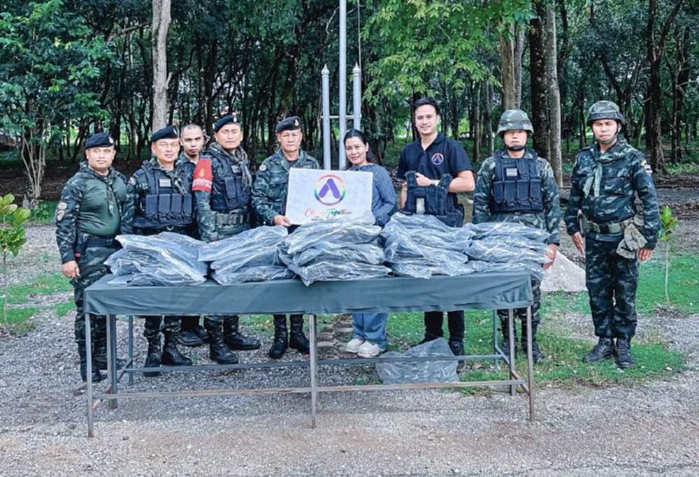 มาดามหยก ส่งตัวแทนช่วยน้ำท่วม-ส่งอุปกรณ์เสริมแกร่ง ชายแดนไทย-กัมพูชา