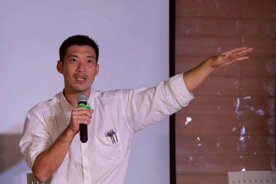 'ธนาธร' เชื่อ 4 เดือน ภท.ยุบสภา เมินมีอุบัติเหตุการเมืองทำล่าช้า