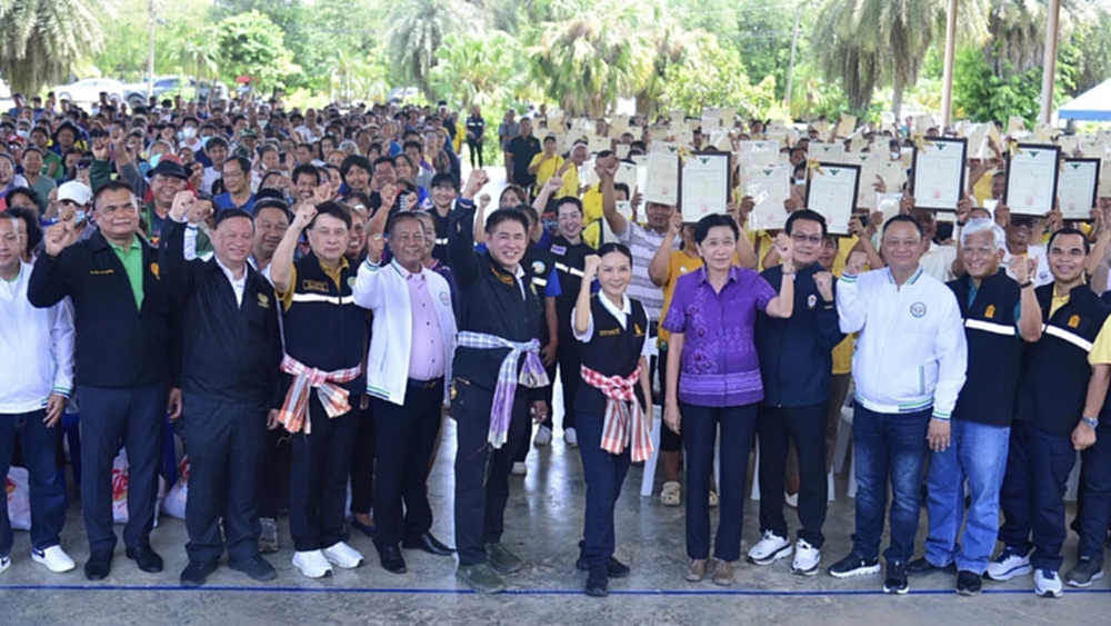 ‘ธรรมนัส’ นำ 4รมต.กล้าธรรม ลุย พิจิตร จ่อขอ ‘งบกลาง’ ช่วยเกษตรกร