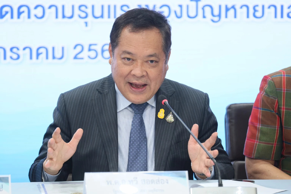 'ทวี' เล็งยื่นศาล รธน. ถอด  'อนุทิน' จากเก้าอี้ 'นายกฯ' ปมจริยธรรม