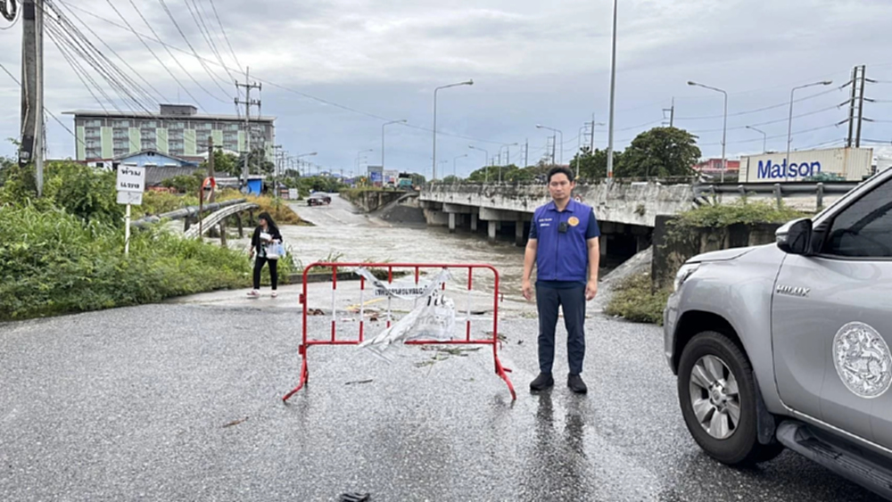 ชลบุรีฝนตกหนักน้ำท่วม เช็กพื้นที่ศรีราชา พัทยา สัตหีบ